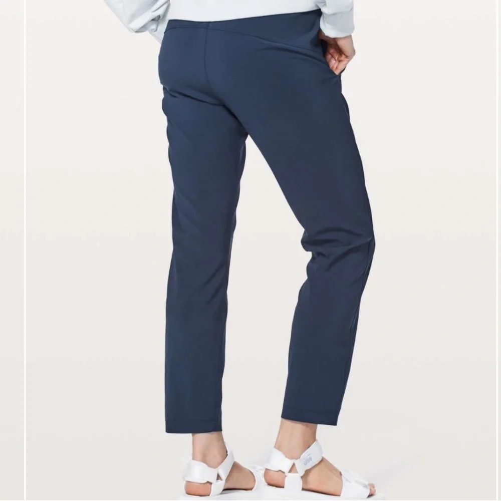 lululemon athletica lightweight jogger